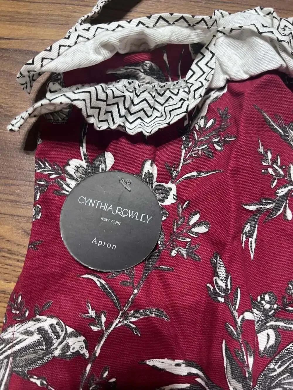 Cynthia Rowley New York Floral Print Apron with Chevron Trim